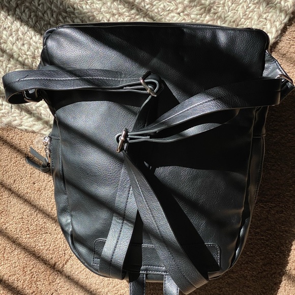 Steve Madden backpack - Picture 5 of 7